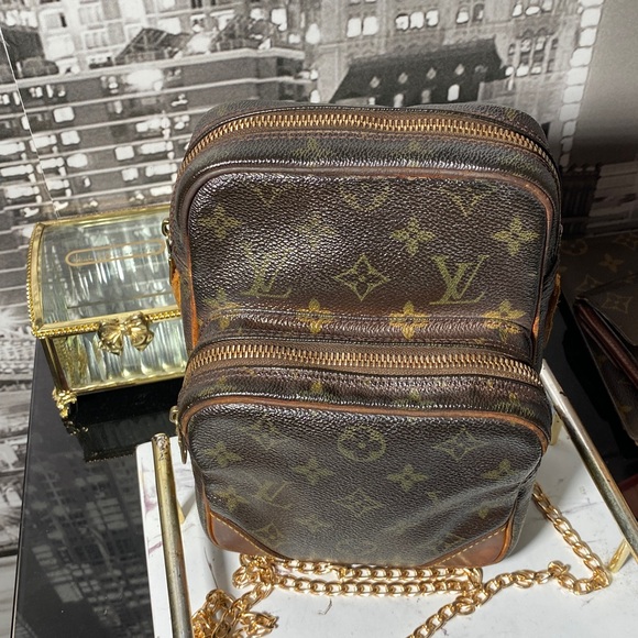 Authentic Louis Vuitton Monogram Amazon Crossbody Bag - Picture 7 of 16